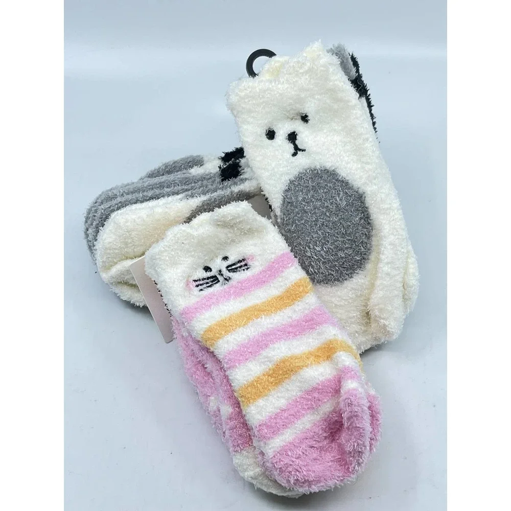 Bundle of (9) NEW NWT Nordstrom Baby Butter Newborn Socks Sze 0-3 Months SOFT! - Picture 7 of 10